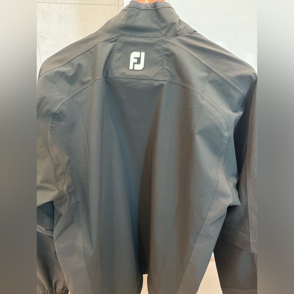 Foot Joy HydroLite Zip-Off Sleeves Rain Jacket - Picture 6 of 11